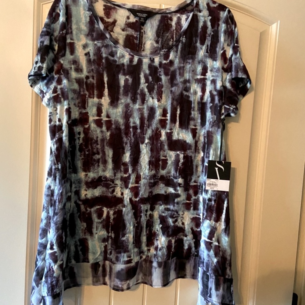 Simply, Vera Wang size 0X classic women’s top